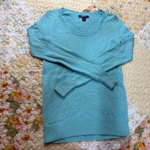 Old Navy Women's Light Blue Crew Neck Sweater